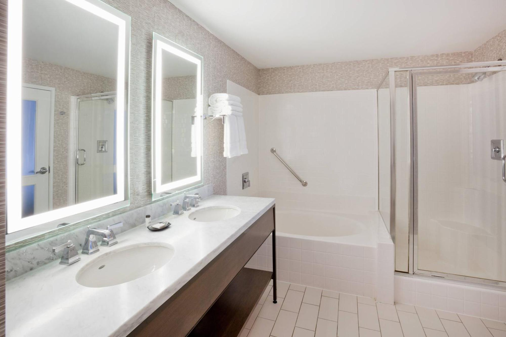 Sheraton St Paul Woodbury Hotel Eksteriør billede